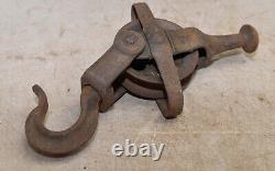 Antique rare cast iron hay trolly drop pulley collectible primitive farm tool