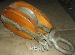 Big Giant wood cheek snatch block tackle pulley hoist rope