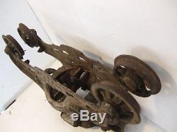Dirty! Nice! Myers Unloader Hay Trolley Cast Iron Barn Carrier Vintage Farm