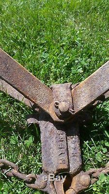 H442- ANTIQUE F. E. MYERS HAY TRIPLE-HARPOON (FORKS) and (PULLEY) FARM TOOL