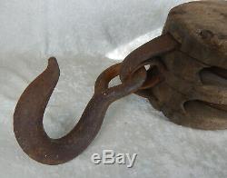 Large Antique 18 Lb. Wood Nautical Ship Block Tackle Pulley, Cast Iron Hook