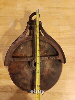 Large Antique Cast Iron Hudson Barn Pulley