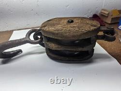Large Primitive 26lbs Cast Iron Wood Double Block Tackle Pulley Ships Natuical
