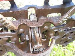 NICE ANTIQUE BOOMER PATENT CAST IRON BARN HAY TROLLEY CARRIER With DROP PULLEY