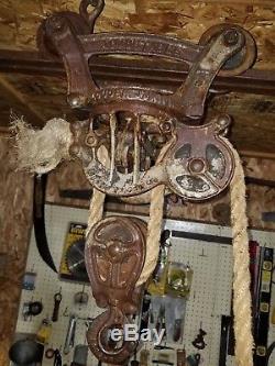 ORIGINAL! WORKING Antique Cast Iron Louden Jr. Hay Trolley drop pulley& Track