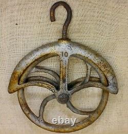 Old Well Fender Pulley 9 LARGE 1880's vintage Cast iron #10 Rustic Silver Barn