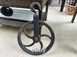 Pulley Cast Iron Vintage Antique Old Farm Barn Wishing Well Style 1900's
