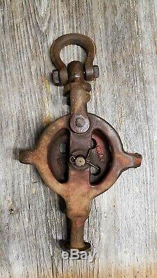 RARE Antique HAY TROLLEY DROP PULLEY WS&C9 CHAMPION CABLE CARRIER