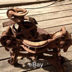 RARE VINTAGE BOOMER HAY TROLLEY OLD FARM TOOL CAST IRON BARN PULLEY ANTIQUE