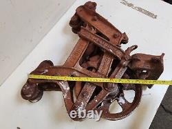 READ Antique Louden Cast Iron Easy Lock Hay Carrier Trolley Barn Farm Ranch 21