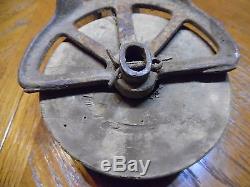 Rare Ihc 764 International Harvester Wood And Cast Iron Hay Barn Trolley Pulley