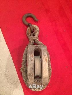 Very Rare 1800's Antique Ship Pulley With Rope And Hook Massive