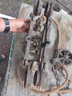 Vintage All Cast Iron Hay Trolley Carrier With Center Drop Pulley And Rope