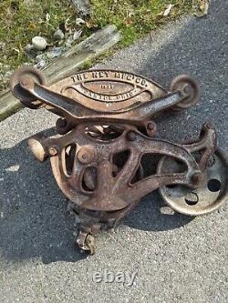 Vintage Antique Hay Barn Trolley Carrier Pulley NEY MFG. CO. Usable