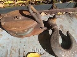 Vintage Block and Tackle Single Pulley Wood and Iron Barn Hook