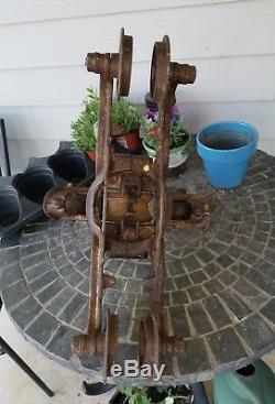 Vintage Cast Iron F. E Myers Ok Hay Trolley With Center Drop Pulley Ashland