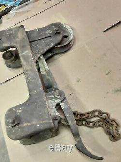 Vintage Cast Iron Hay Pulley Barn Trolley Carrier