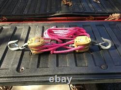 Vintage Dual Pulleys Wooden Block And Tackle with Hooks rope in HOT PINK