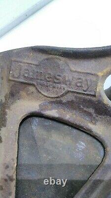 Vintage Large 10 Diameter Jamesway Cast Iron Barn Pulley
