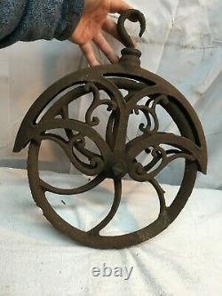 Vintage Primitive ORNATE Pulley, Farm Barn Metal 13in Wheel Tool Block