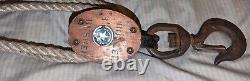 Vintage Star Boston & Lockport Block Co. Wooden Pulley and Tackle Roller Bushed