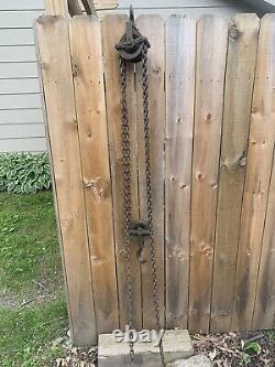 Vintage The Yale And Towne mfg. Co. 1/4 ton chain block