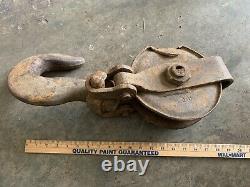 Vintage/antique large block and tackle pully with large hook