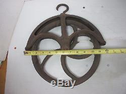 Vtg Cast Iron Wheel Well Pulley 10 Diameter Farm Tool Steampunk Block & Tackle