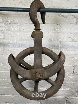 WOW! 36 LB Antique Iron Pulley, 12 Dia Wheel, Swivel Hook, Max 2 Dia Rope